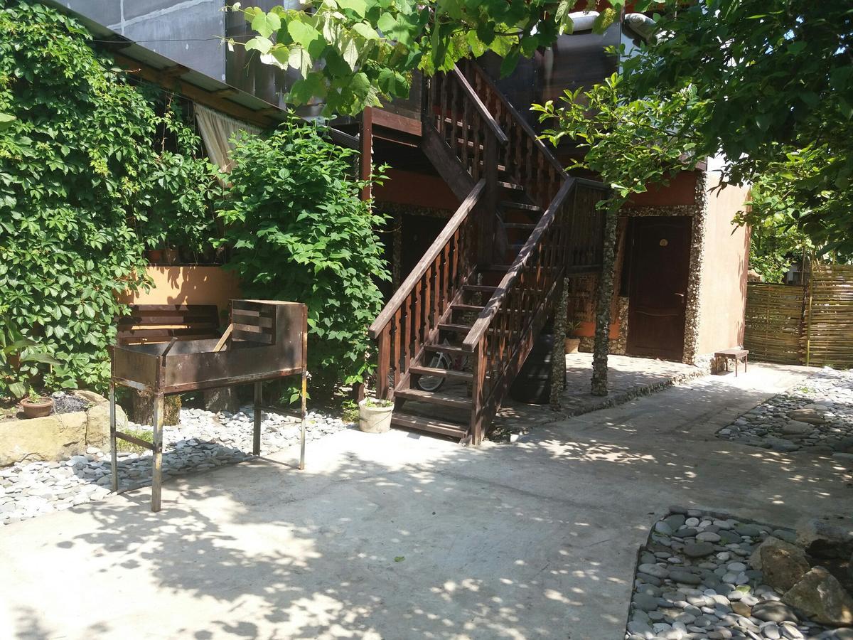 Guest House Lev Pitsunda Exterior foto